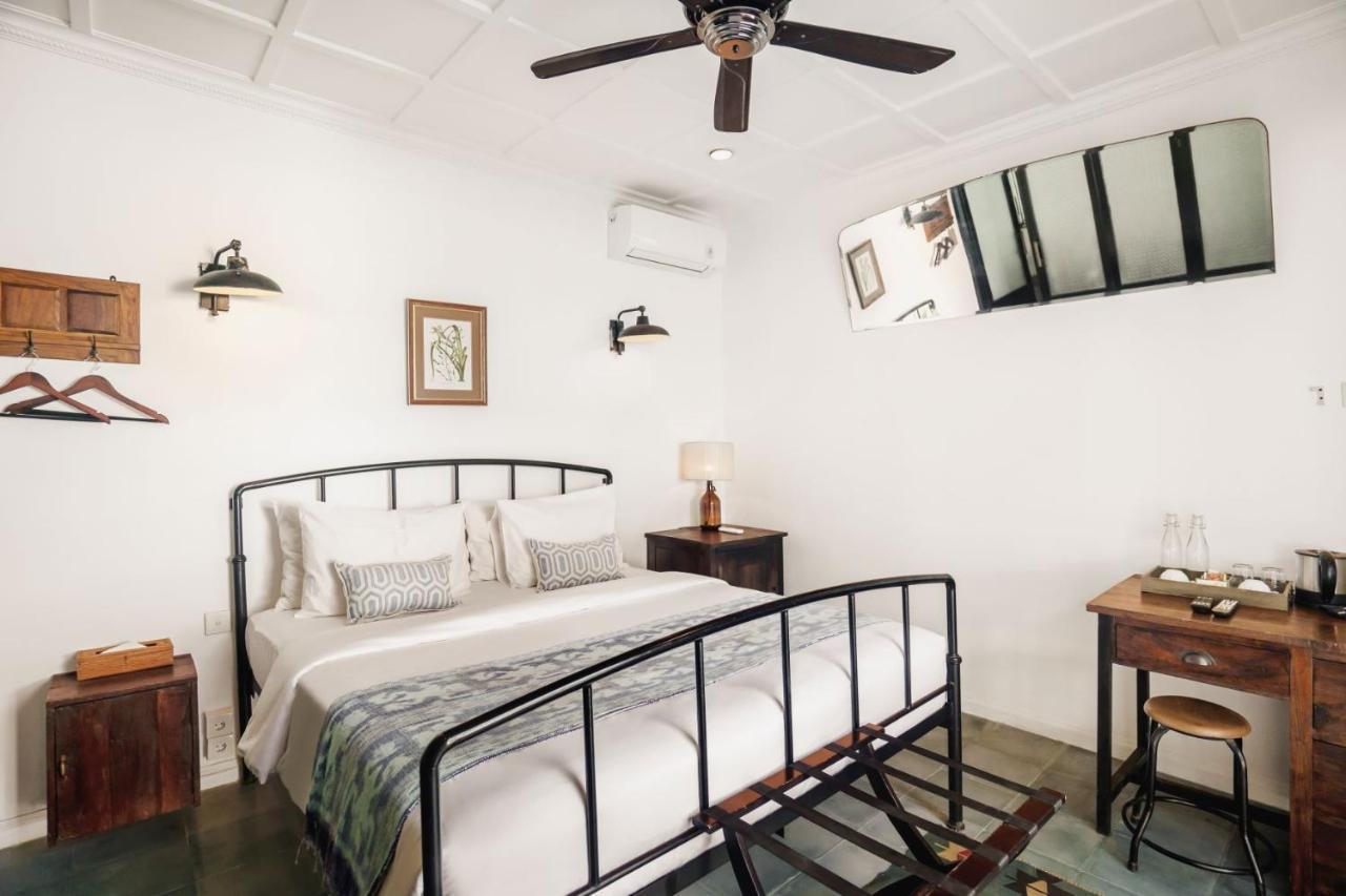 Brown Feather 3* Seminyak