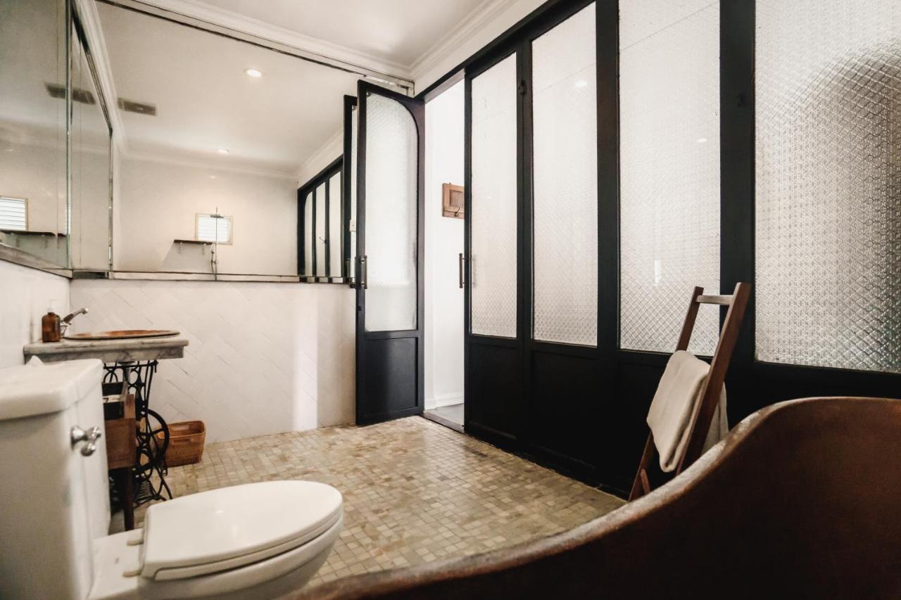 Brown Feather Hotel Seminyak
